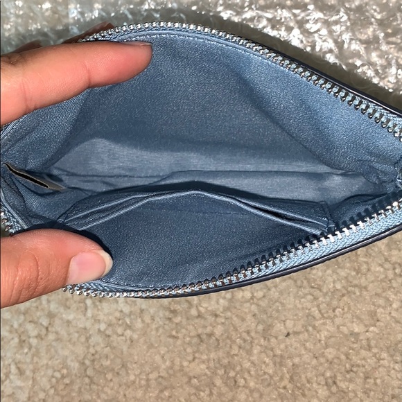 NWOT Coach wristlet. - Picture 4 of 6